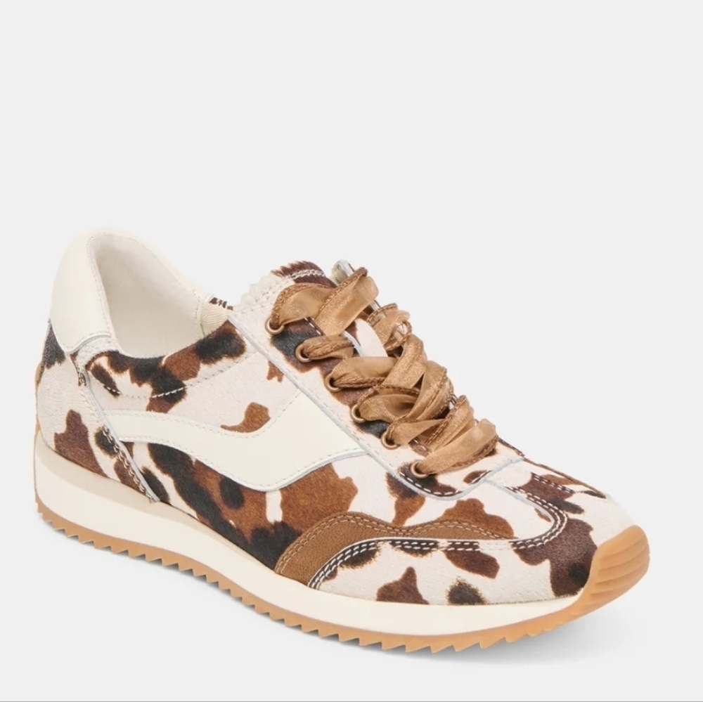 🤎🔹️Dolce Vita 🔹️ Cocoa Leather B Ntcd Cow Print Sneakers - Picture 1 of 7